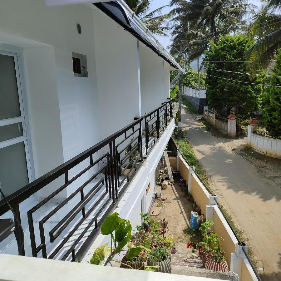 Ben Cottage Thekkady Exterior photo